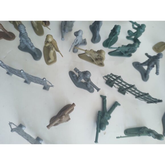 vintage plastic toy soldier lot Airfix & TimMee 200 plus - Picture 7 of 16